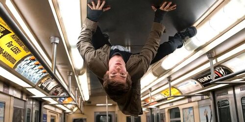 مرد عنکبوتی در مترو پی به قدرت هایش میبرد